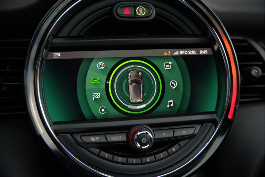 MINI Mini Electric Yours 33 kWh | Panoramadak | Harman Kardon | Head-Up Display | Union Jack | Stoelverwarming | Keyless | Apple Carplay | Navigatie | Camera | Parkeersensoren | Warmtepomp | Leer | Cruise Control | DAB |