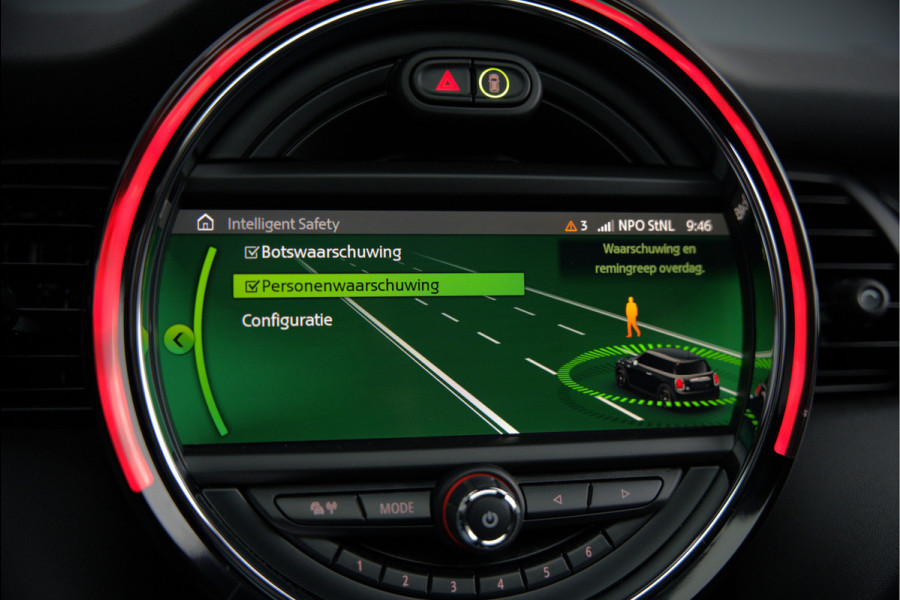 MINI Mini Electric Yours 33 kWh | Panoramadak | Harman Kardon | Head-Up Display | Union Jack | Stoelverwarming | Keyless | Apple Carplay | Navigatie | Camera | Parkeersensoren | Warmtepomp | Leer | Cruise Control | DAB |