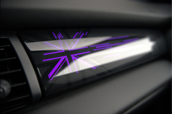 MINI Mini Electric Yours 33 kWh | Panoramadak | Harman Kardon | Head-Up Display | Union Jack | Stoelverwarming | Keyless | Apple Carplay | Navigatie | Camera | Parkeersensoren | Warmtepomp | Leer | Cruise Control | DAB |