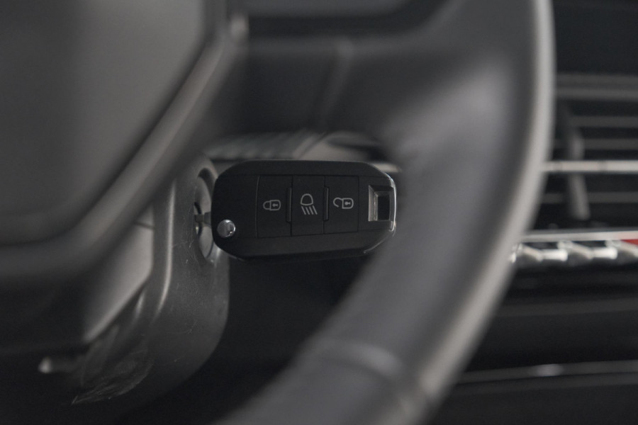 Peugeot 208 PureTech 100 Active | Navigatie | Cruise Control | Apple Carplay