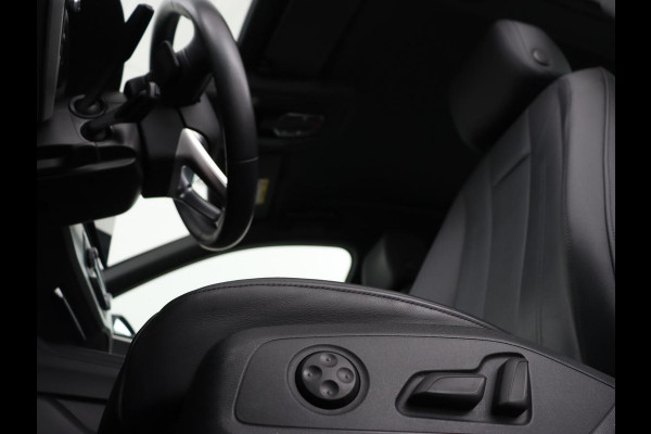 Audi A4 35 TFSI S edition | Leder | Stoelverwarming | Adaptive cruise | Memory | Camera | Carplay | Side Assist | Navigatie | Full LED | Climate control | S Line