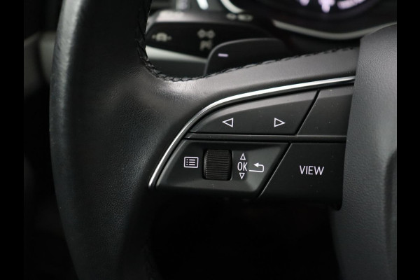 Audi A4 35 TFSI S edition | Leder | Stoelverwarming | Adaptive cruise | Memory | Camera | Carplay | Side Assist | Navigatie | Full LED | Climate control | S Line