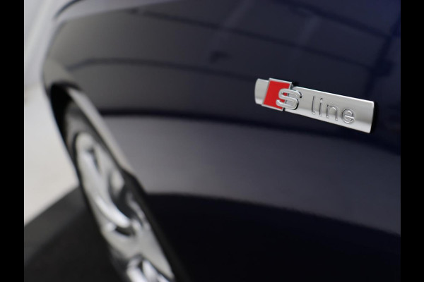 Audi A4 35 TFSI S edition | Leder | Stoelverwarming | Adaptive cruise | Memory | Camera | Carplay | Side Assist | Navigatie | Full LED | Climate control | S Line