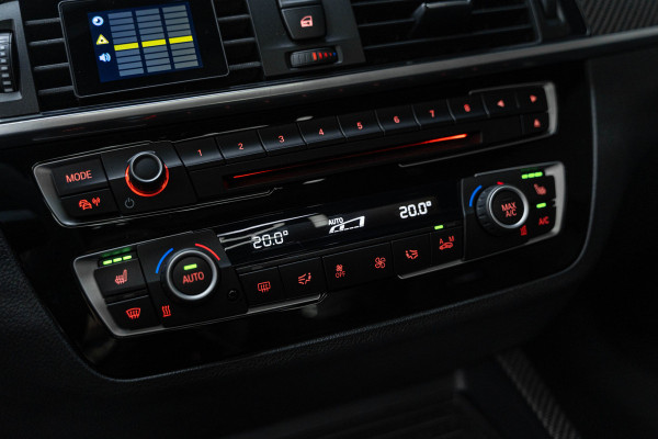 BMW 2 Serie Coupé M2 DCT | NOVA PERFORMANCE 19 INCH CUSTOM WHEELS | CS STOELEN | CS STUUR | CARBON INTERIEUR EN EXTERIEUR| voorzien van Target Blu Eye 2 en Laser Track Flare