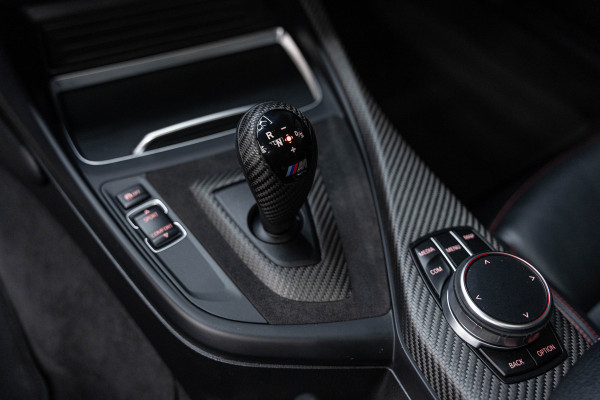 BMW 2 Serie Coupé M2 DCT | NOVA PERFORMANCE 19 INCH CUSTOM WHEELS | CS STOELEN | CS STUUR | CARBON INTERIEUR EN EXTERIEUR| voorzien van Target Blu Eye 2 en Laser Track Flare