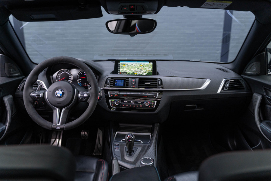 BMW 2 Serie Coupé M2 DCT | NOVA PERFORMANCE 19 INCH CUSTOM WHEELS | CS STOELEN | CS STUUR | CARBON INTERIEUR EN EXTERIEUR| voorzien van Target Blu Eye 2 en Laser Track Flare
