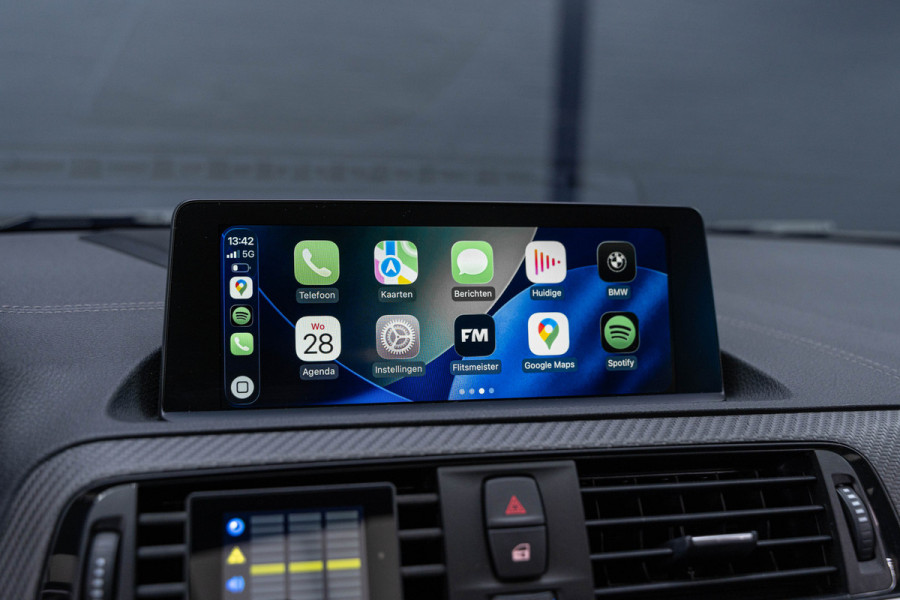 BMW 2 Serie Coupé M2 DCT | NOVA PERFORMANCE 19 INCH CUSTOM WHEELS | CS STOELEN | CS STUUR | CARBON INTERIEUR EN EXTERIEUR| voorzien van Target Blu Eye 2 en Laser Track Flare