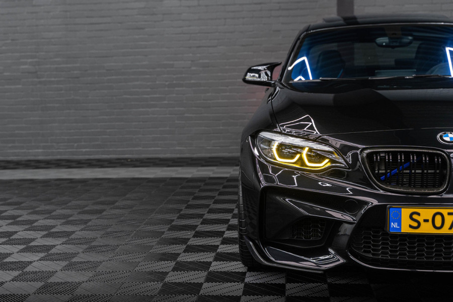BMW 2 Serie Coupé M2 DCT | NOVA PERFORMANCE 19 INCH CUSTOM WHEELS | CS STOELEN | CS STUUR | CARBON INTERIEUR EN EXTERIEUR| voorzien van Target Blu Eye 2 en Laser Track Flare