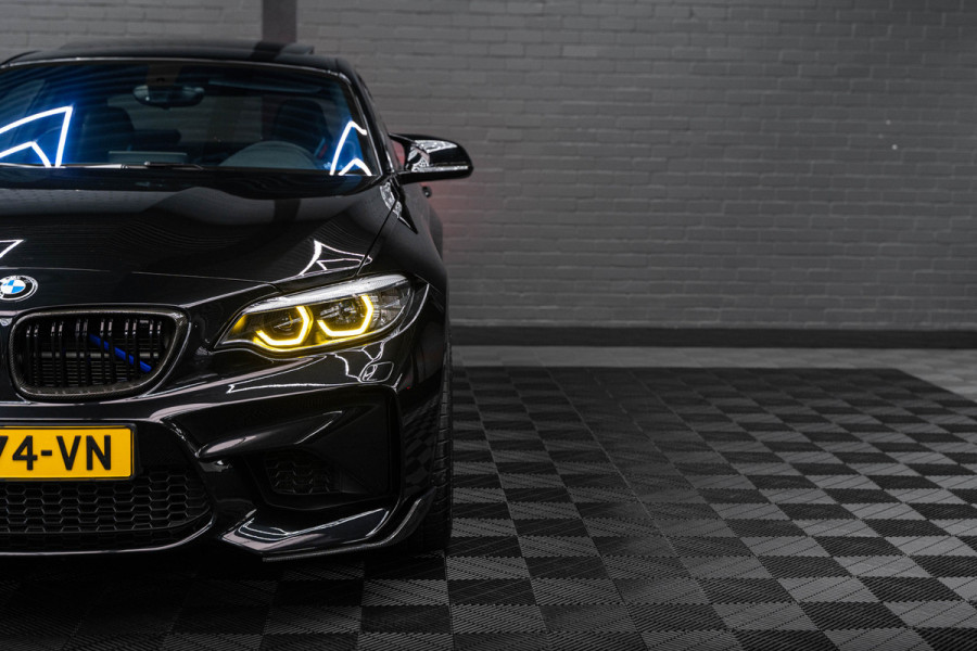BMW 2 Serie Coupé M2 DCT | NOVA PERFORMANCE 19 INCH CUSTOM WHEELS | CS STOELEN | CS STUUR | CARBON INTERIEUR EN EXTERIEUR| voorzien van Target Blu Eye 2 en Laser Track Flare