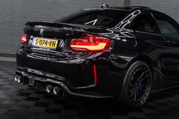 BMW 2 Serie Coupé M2 DCT | NOVA PERFORMANCE 19 INCH CUSTOM WHEELS | CS STOELEN | CS STUUR | CARBON INTERIEUR EN EXTERIEUR| voorzien van Target Blu Eye 2 en Laser Track Flare