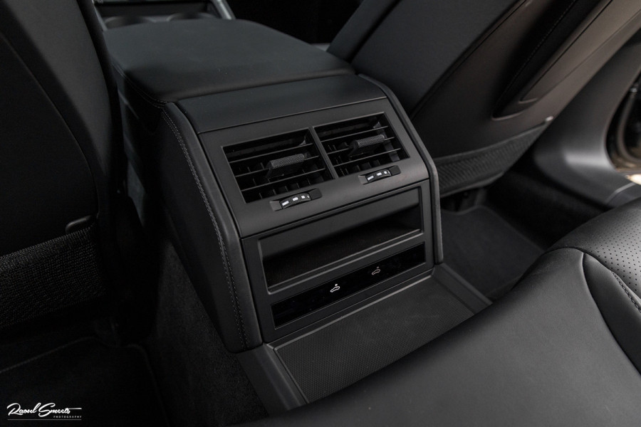 Porsche Panamera 2.9 4 E-Hybrid | 470 Pk | Nieuw model | SportDesign | Sport Chrono | Adaptieve Cruise | Memory | Matrix |