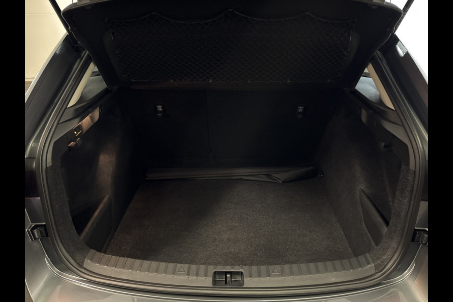 Škoda SCALA 1.5TSI 150PK DSG BUSINESS EDITION ECC/CAPRLAY/TREKHAAK