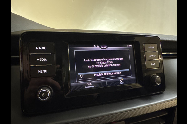 Škoda SCALA 1.5TSI 150PK DSG BUSINESS EDITION ECC/CAPRLAY/TREKHAAK