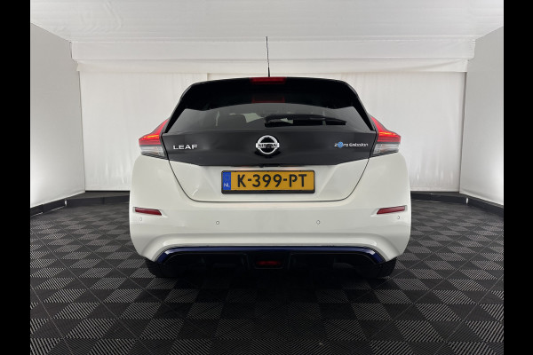 Nissan Leaf N-Connecta 40 kWh Aut. *ADAPTIVE-CRUISE | NAVI-FULLMAP | TOPVIEW | CARPLAY | KEYLESS | BLIND-SPOT |  DIGI-COCKPIT | COMFORT-SEATS | DAB | ECC | PDC | HEATED-SEATS | 17"ALU*