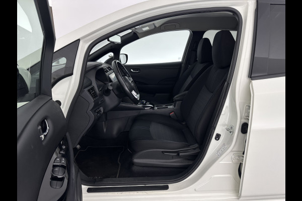 Nissan Leaf N-Connecta 40 kWh Aut. *ADAPTIVE-CRUISE | NAVI-FULLMAP | TOPVIEW | CARPLAY | KEYLESS | BLIND-SPOT |  DIGI-COCKPIT | COMFORT-SEATS | DAB | ECC | PDC | HEATED-SEATS | 17"ALU*