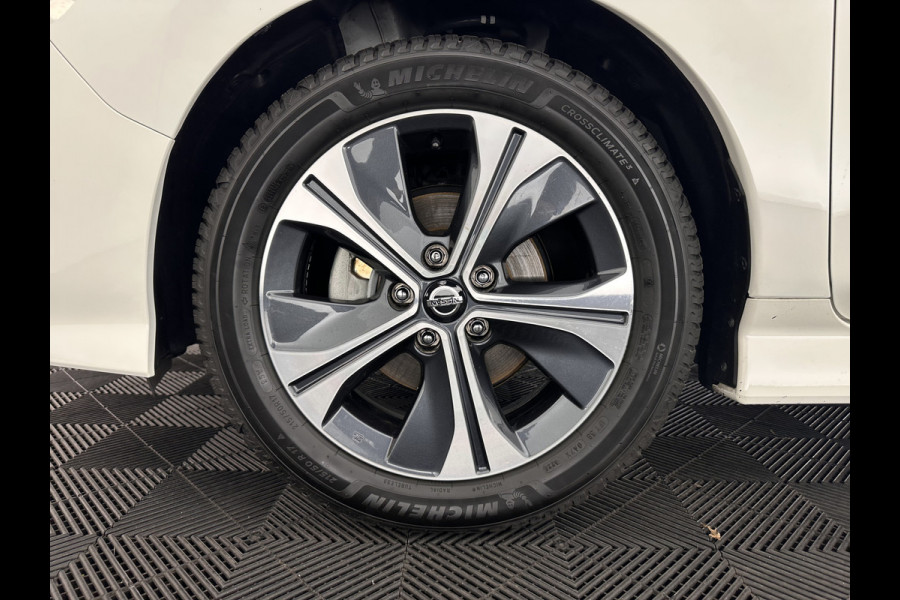 Nissan Leaf N-Connecta 40 kWh Aut. *ADAPTIVE-CRUISE | NAVI-FULLMAP | TOPVIEW | CARPLAY | KEYLESS | BLIND-SPOT |  DIGI-COCKPIT | COMFORT-SEATS | DAB | ECC | PDC | HEATED-SEATS | 17"ALU*