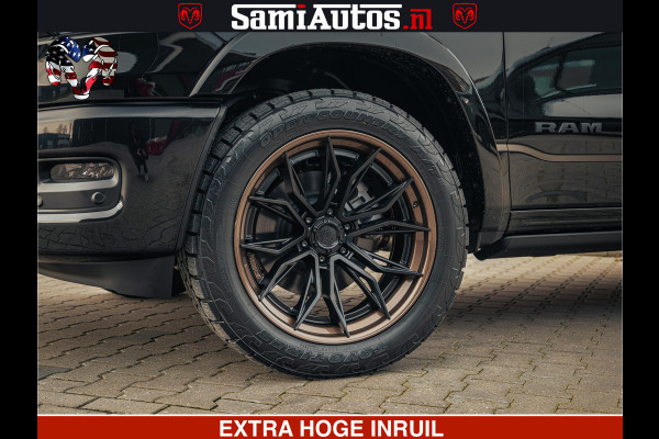 Dodge Ram 1500 Limited Night H.O 540HP 706Nm | Massage + Full Option | De Meest Luxe en Volle Pick-Up in zijn Klasse | Comfortabele Dubbele Cabine met Royale 5 Zitplaatsen | BPM vrij | Nu Leverbaar uit Voorraad | Voorraad Nr 2353 - 5412