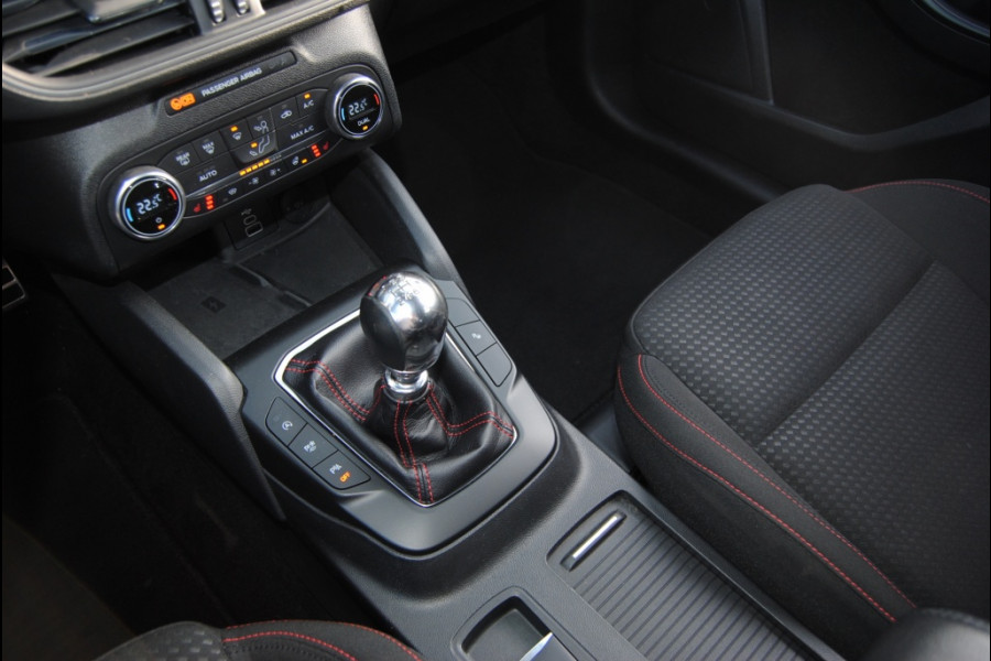 Ford FOCUS Wagon 1.0 EBH ST Line St.