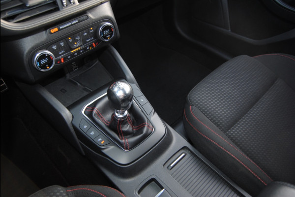 Ford FOCUS Wagon 1.0 EBH ST Line St.