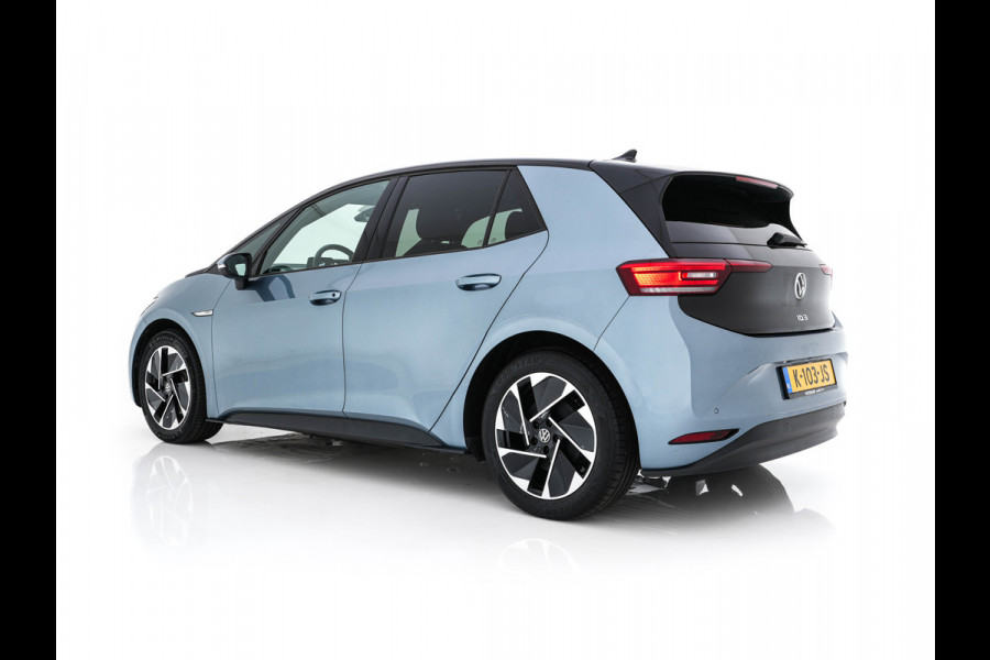 Volkswagen ID.3 Business 58 kWh [ 3-Fase-11kW ] {SOH-87%} (INCL-BTW)  *FULL-LED | AMBIENTLIGHT | KEYLESS | NAVI-FULLMAP | DAB | CARPLAY | CCS-FASTLOADER | CAMERA | HEATED-COMFORTSEATS | DAB+ | DIGI-COCKPIT | ECC | PRIVACYGLASS | PDC | 18''ALU*