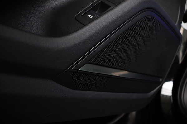 Audi A6 Avant 55 TFSI V6 Quattro Luchtv. Vierwielsturing HU-Display  S-line