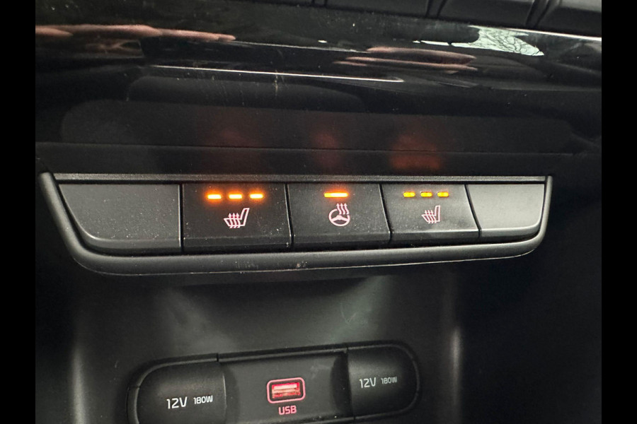 Kia Sportage 1.6 GDI DynamicLine | Leder | Trekhaak | Stoel&Stuurverwarming | JBL-Audio | Climate | Navi |