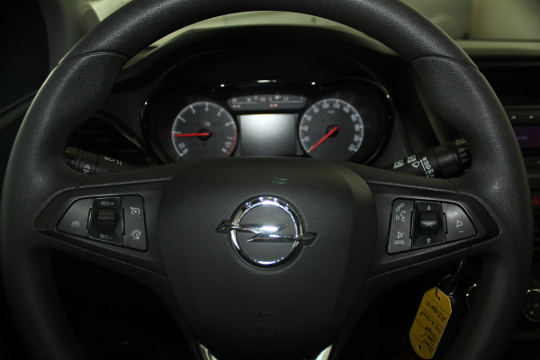 Opel KARL 1.0-75pk ecoFLEX Edition. Erg nette hoogzitter ! Slechts 59.000km ! Airco, parkeersensoren achter, cruise control, Bluetooth telefoonvoorbereidng, metallic lak etc.