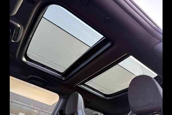 MINI Mini 2.0 John Cooper Works Essential 230pk | Panoramadak | Stoelverwarming |