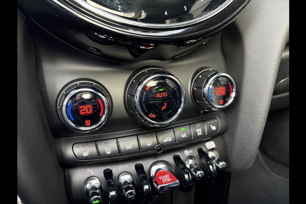 MINI Mini 2.0 John Cooper Works Essential 230pk | Panoramadak | Stoelverwarming |