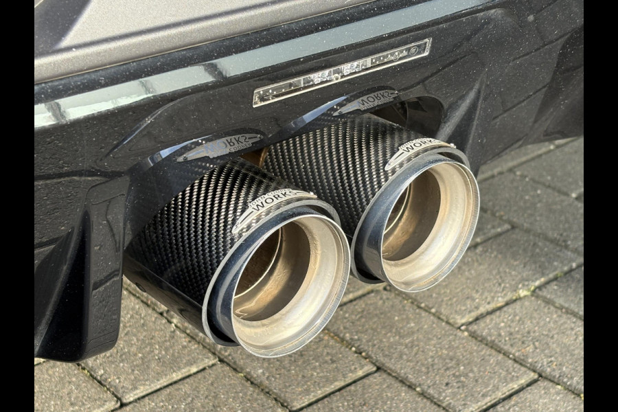 MINI Mini 2.0 John Cooper Works Essential 230pk | Panoramadak | Stoelverwarming |