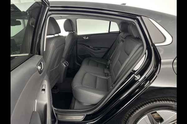 Hyundai IONIQ Premium EV 38 kWh {SOH-97%} (INCL.BTW) Aut *HEATPUMP | PANO | LEATHER | FULL-LED | ADAPTIVE-CRUISE | KEYLESS | NAVI-FULLMAP | DAB | CAMERA | MEMORY-PACK | DIGI-COCKPIT | HEATED/VENTILATED-SEATS | CCS- FASTLOADER | 16''A