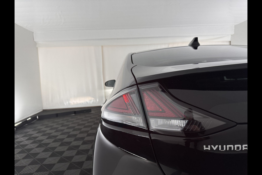 Hyundai IONIQ Premium EV 38 kWh {SOH-97%} (INCL.BTW) Aut *HEATPUMP | PANO | LEATHER | FULL-LED | ADAPTIVE-CRUISE | KEYLESS | NAVI-FULLMAP | DAB | CAMERA | MEMORY-PACK | DIGI-COCKPIT | HEATED/VENTILATED-SEATS | CCS- FASTLOADER | 16''A