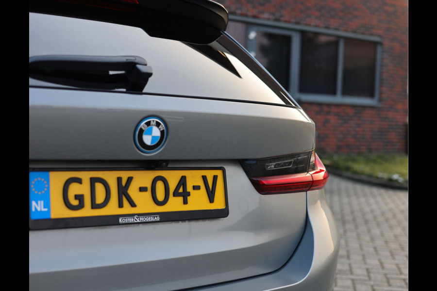 BMW 3 Serie Touring 330e | Skyskraper - M Sport Pro - Camera - Pano - Trekhaak