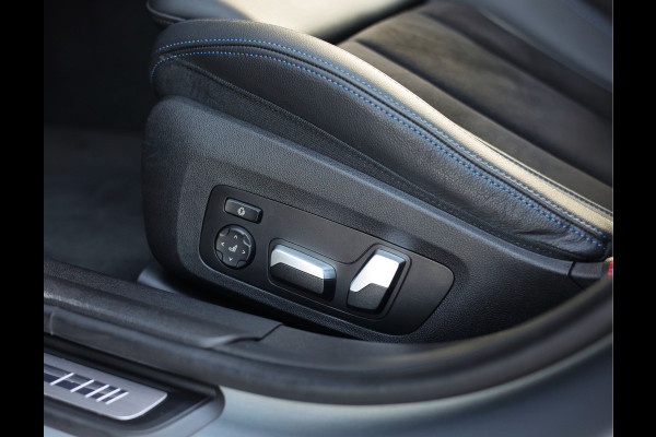 BMW 3 Serie Touring 330e | Skyskraper - M Sport Pro - Camera - Pano - Trekhaak