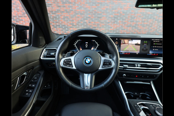 BMW 3 Serie Touring 330e | Skyskraper - M Sport Pro - Camera - Pano - Trekhaak