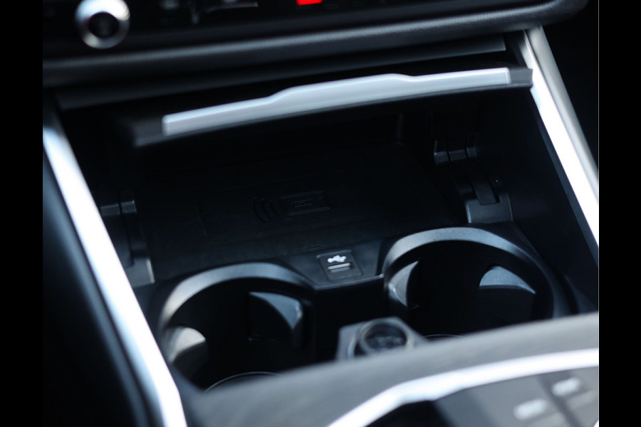 BMW 3 Serie Touring 330e | Skyskraper - M Sport Pro - Camera - Pano - Trekhaak