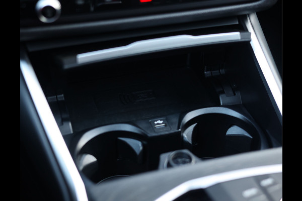 BMW 3 Serie Touring 330e | Skyskraper - M Sport Pro - Camera - Pano - Trekhaak