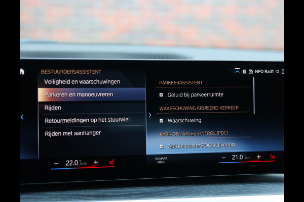 BMW 3 Serie Touring 330e | Skyskraper - M Sport Pro - Camera - Pano - Trekhaak