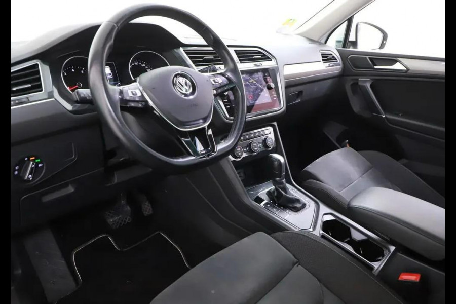 Volkswagen Tiguan Allspace 1.4 TSI Comfortline Business l PANO l TREKHAAK
