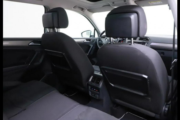 Volkswagen Tiguan Allspace 1.4 TSI Comfortline Business l PANO l TREKHAAK