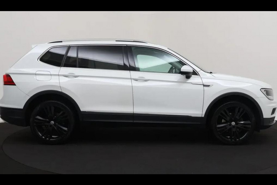 Volkswagen Tiguan Allspace 1.4 TSI Comfortline Business l PANO l TREKHAAK