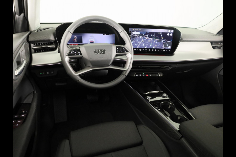 Audi Q3 Advanced edition e-hybrid 272 pk | Techniekpakket plus | Glazen panoramadak | Ambiente lichtpakket | Verwarmbaar stuurwiel |