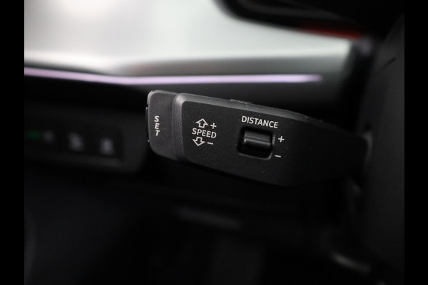 Audi Q3 Advanced edition e-hybrid 272 pk | Techniekpakket plus | Glazen panoramadak | Ambiente lichtpakket | Verwarmbaar stuurwiel |