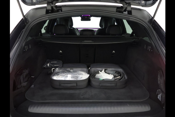 Mercedes-Benz E-Klasse Estate 300 e AMG Plug-In Hybride | AMG Styling | Trekhaak | Digital light | Keyless go | Distronic | Keyless go | Memory Pakket voorsteoelen. Inclusief 24 maanden MB Certified garantie voor Europa.
