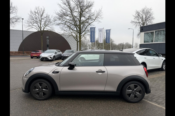 MINI Mini 1.5 Cooper Camden Go Edition FULL LED | STOELVERWARMING | CAMERA | APPLE CARPLAY | CLIMATE CONTROL | KEYLESS | DEALER ONDERHOUDEN | 12 MND BOVAG GARANTIE