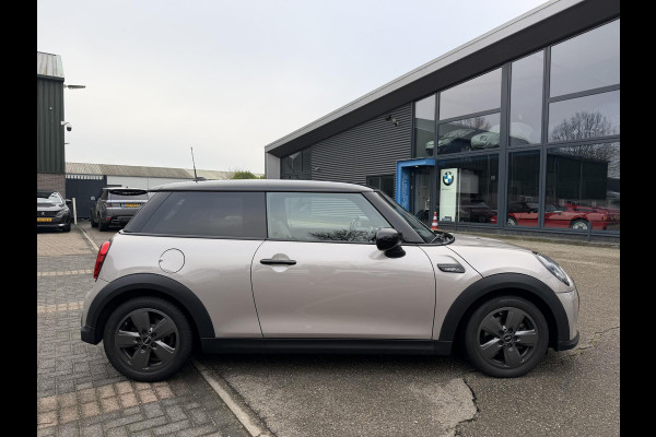 MINI Mini 1.5 Cooper Camden Go Edition FULL LED | STOELVERWARMING | CAMERA | APPLE CARPLAY | CLIMATE CONTROL | KEYLESS | DEALER ONDERHOUDEN | 12 MND BOVAG GARANTIE