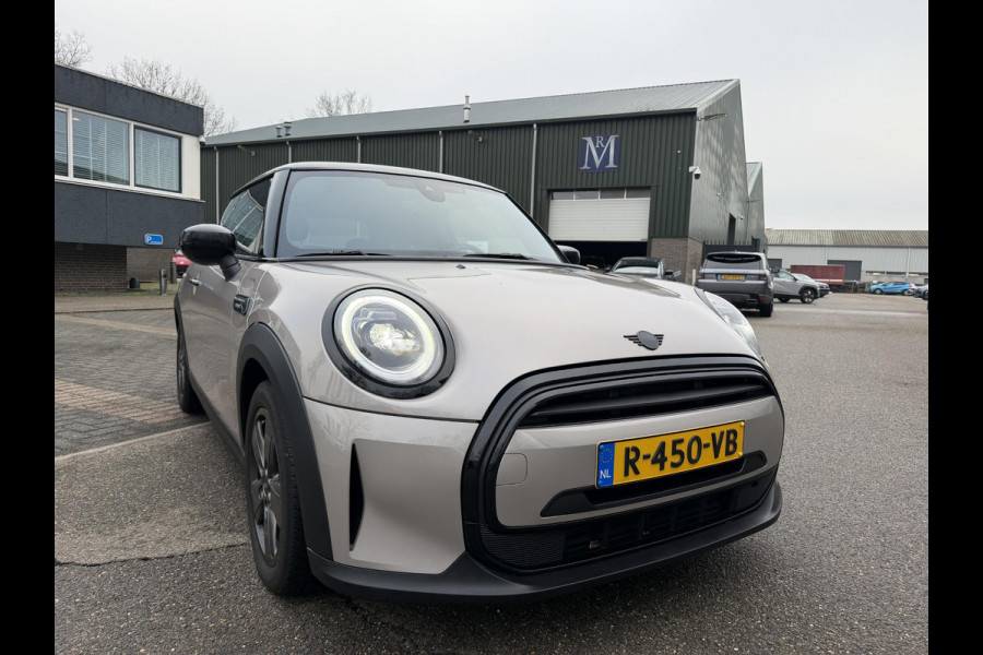 MINI Mini 1.5 Cooper Camden Go Edition FULL LED | STOELVERWARMING | CAMERA | APPLE CARPLAY | CLIMATE CONTROL | KEYLESS | DEALER ONDERHOUDEN | 12 MND BOVAG GARANTIE