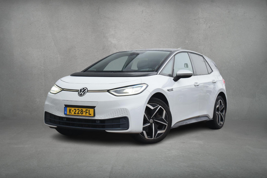 Volkswagen ID.3 First Plus 58 kWh | Apple CarPlay | Keyless | 19'' LM | Stoelverwarming