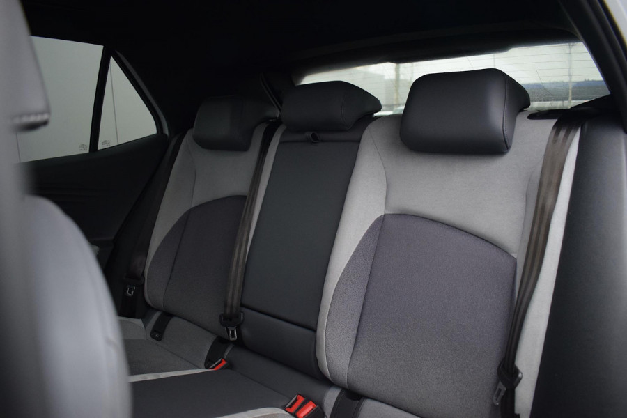 Volkswagen ID.3 First Plus 58 kWh | Apple CarPlay | Keyless | 19'' LM | Stoelverwarming