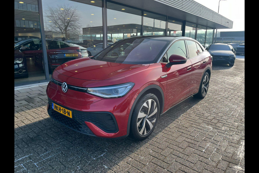 Volkswagen ID.5 Pro 77 kWh | Stoel- en stuurwielverwarming | Achteruitrijcamera | 20 inch velgen | Getint glas | Navigatie